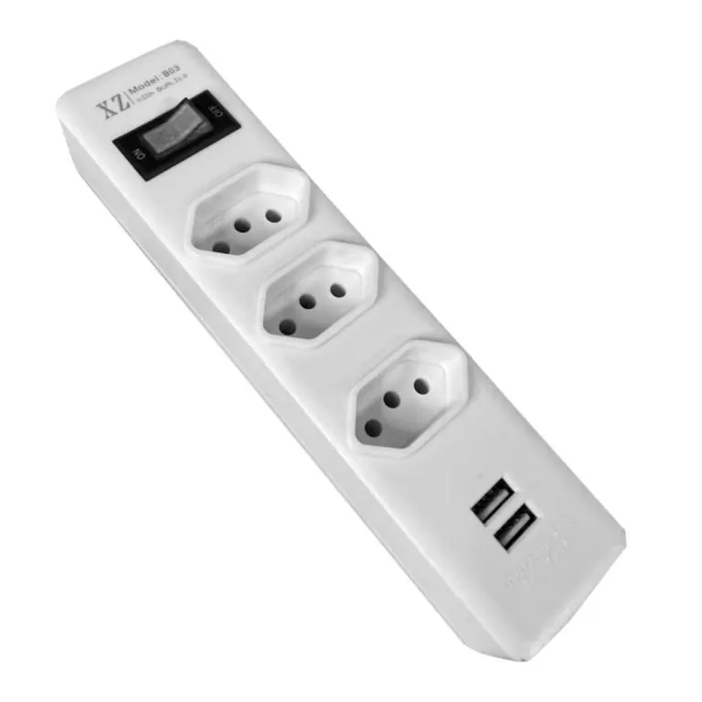 EXTENSÃO 3M   3 TOMADAS  + 2 USB